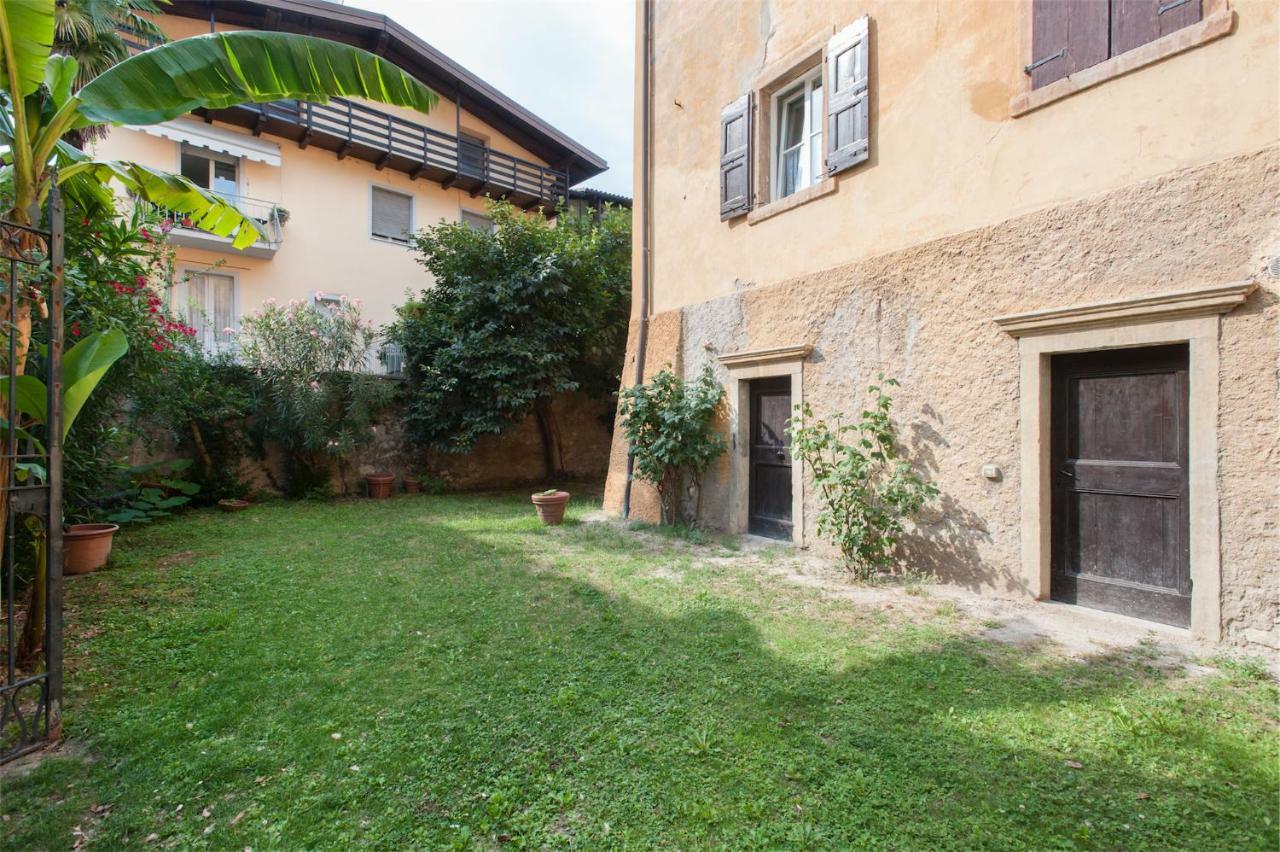 Dimora Storica Caproni Arco Exterior foto